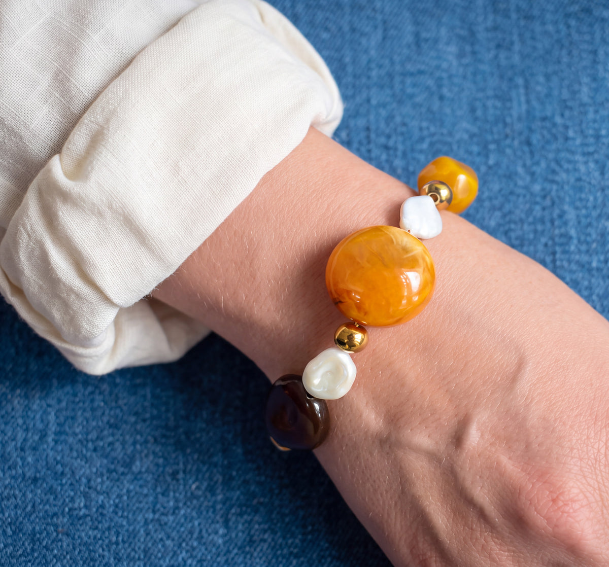 Amber Pearl & Beige Beaded Bracelet