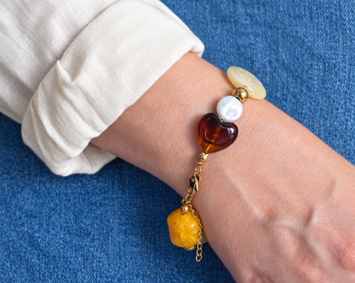 Amber Pearl & Beige Beaded Bracelet