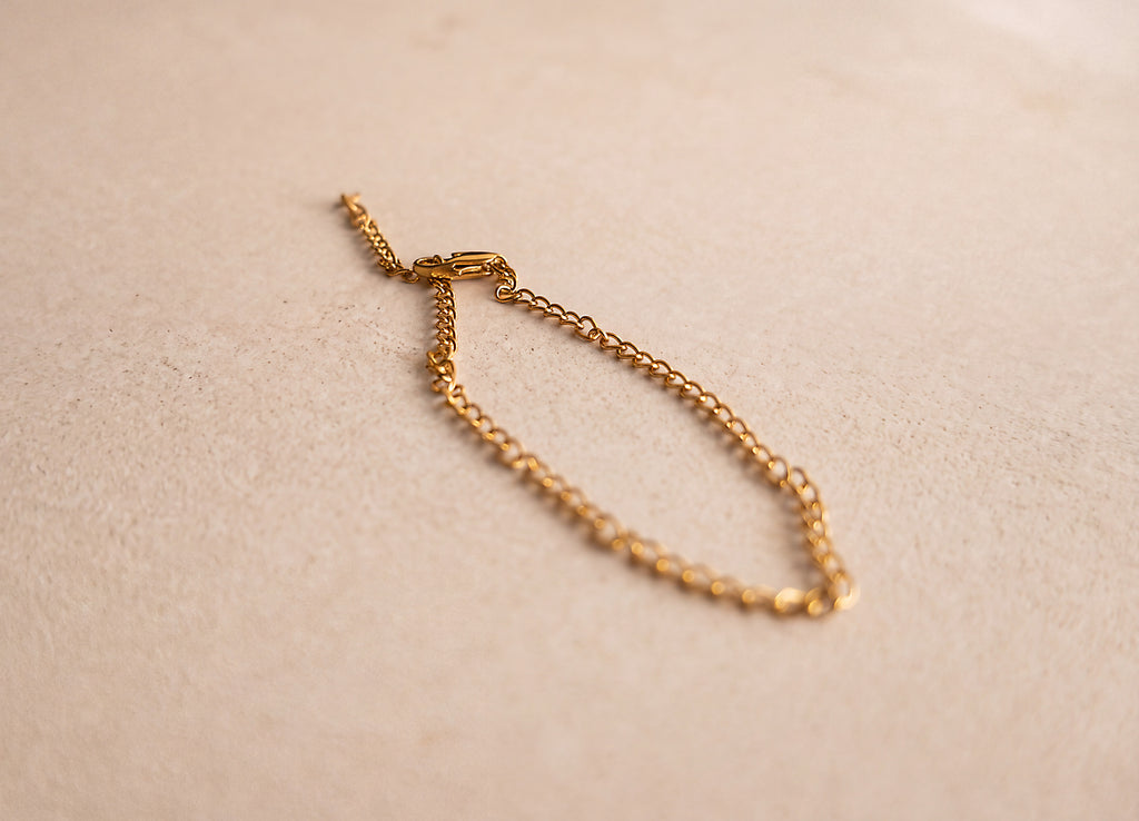 Golden Rombo Chain Bracelet