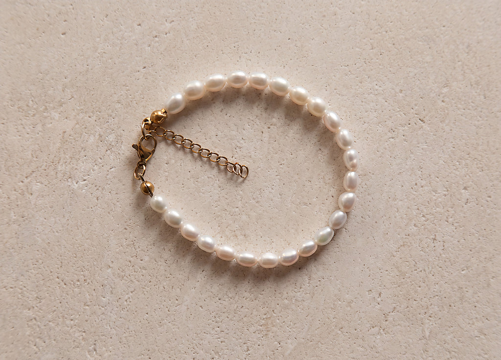 AA Freshwater Rice Pearl Bracelet – 5 × 4.5 mm